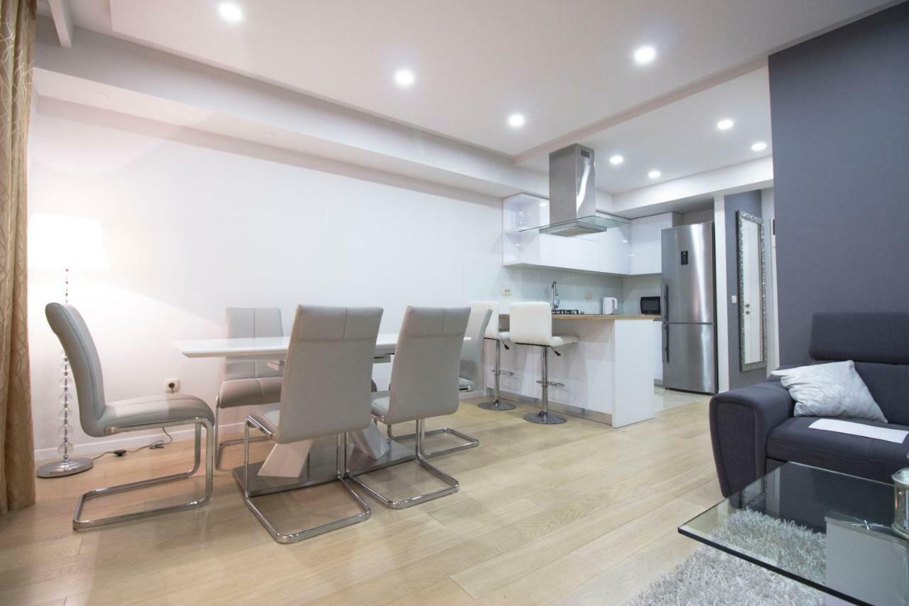 Apartment Deluxe NaNa Makarska Exterior foto