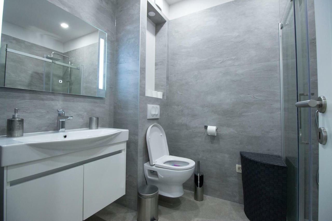 Apartment Deluxe NaNa Makarska Exterior foto
